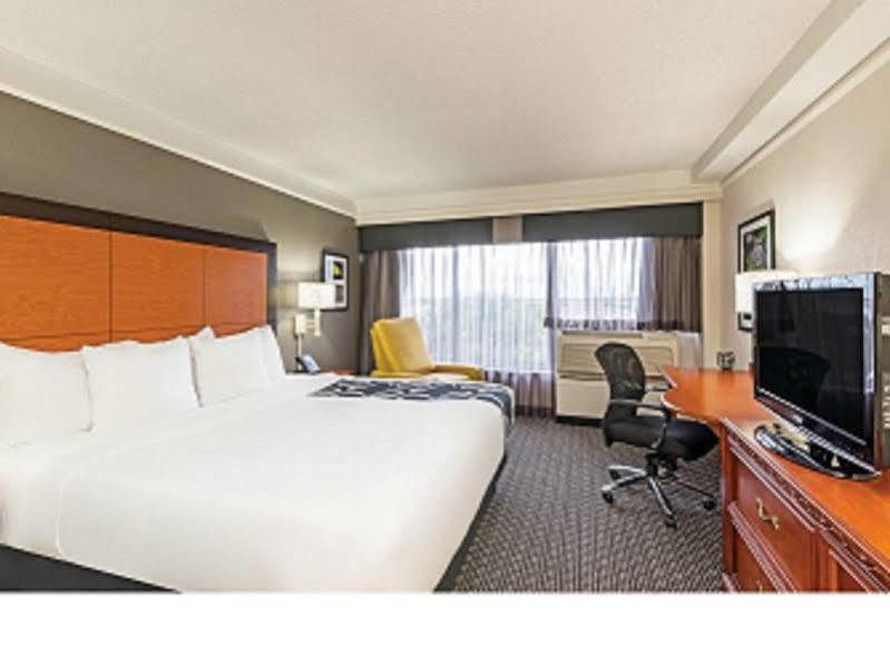 La Quinta By Wyndham New Orleans Airport Hotel Kenner Eksteriør billede